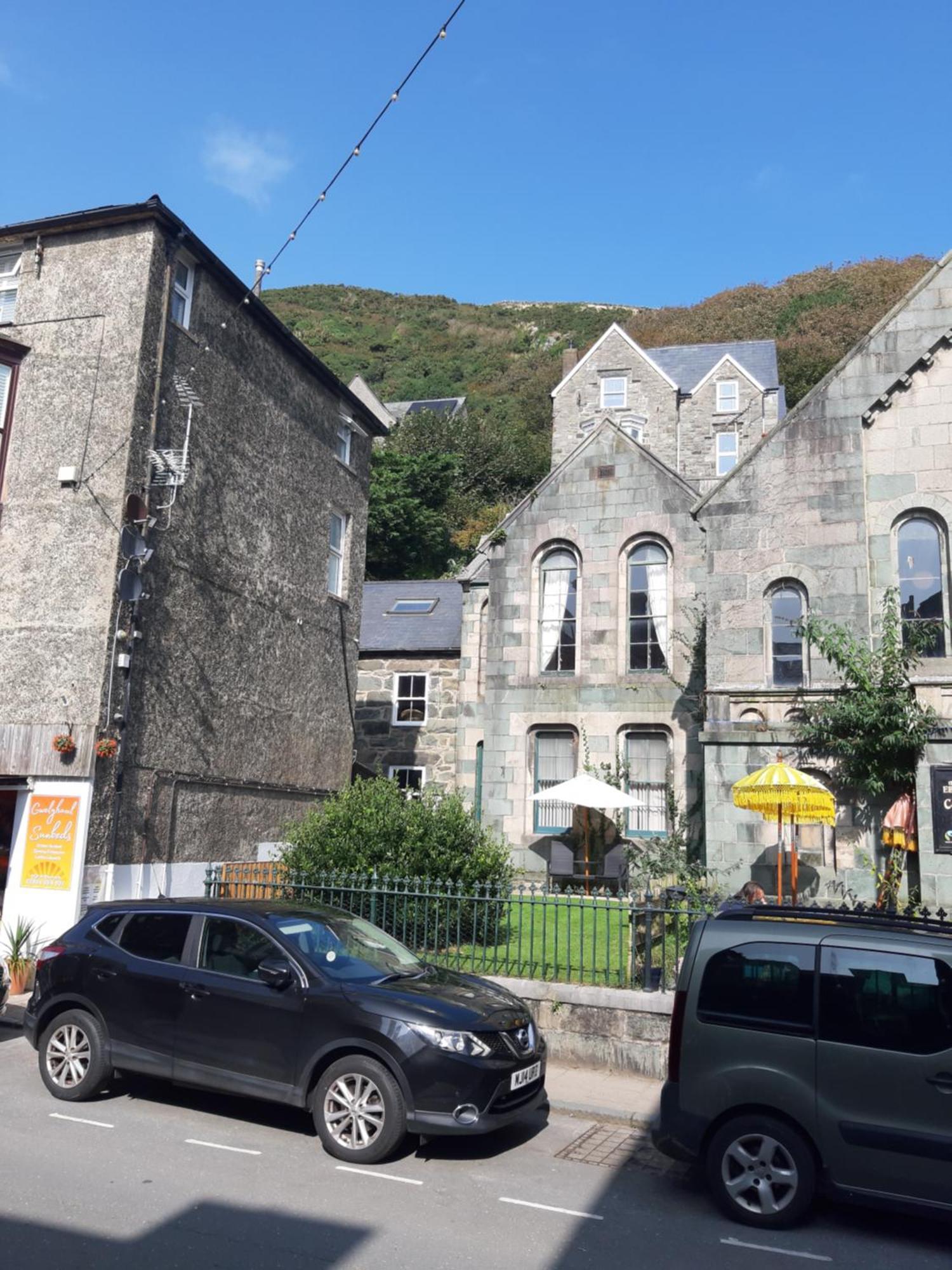 Ground Floor Barmouth Centre Apartment With Garden Екстериор снимка